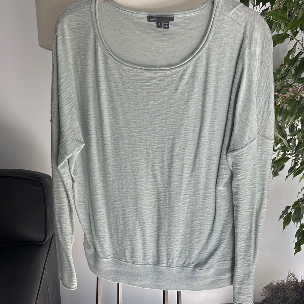 Vince Green Long Sleeve Relaxed Long Sleeve Top